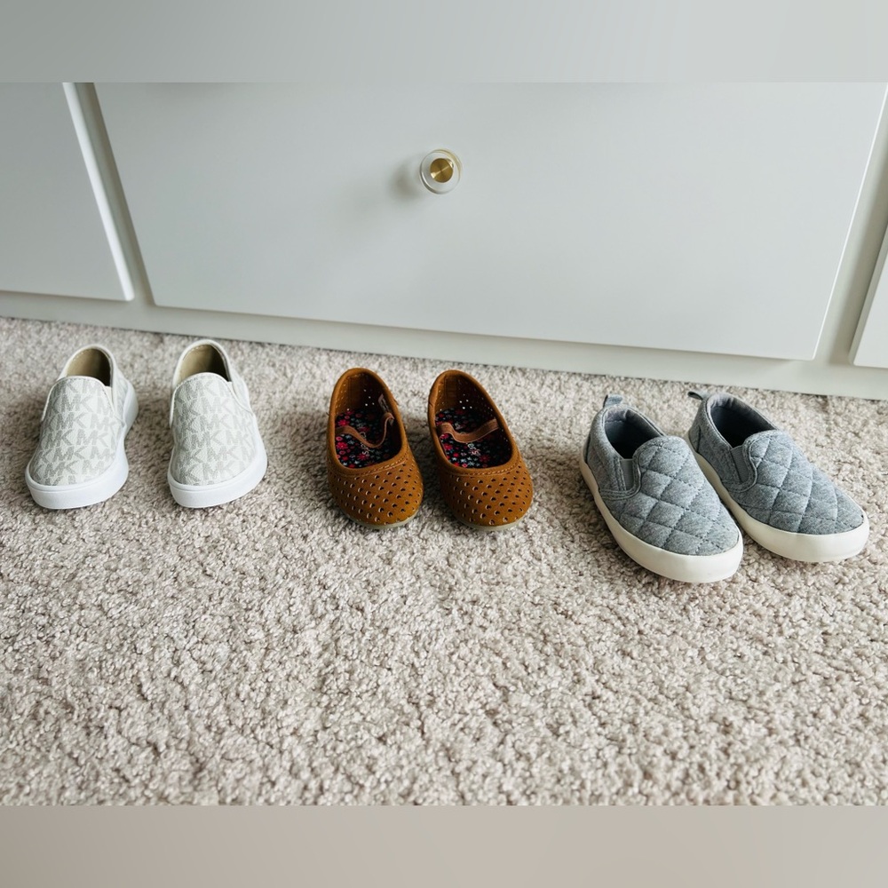 Girls Toddler shoe bundle, size 5